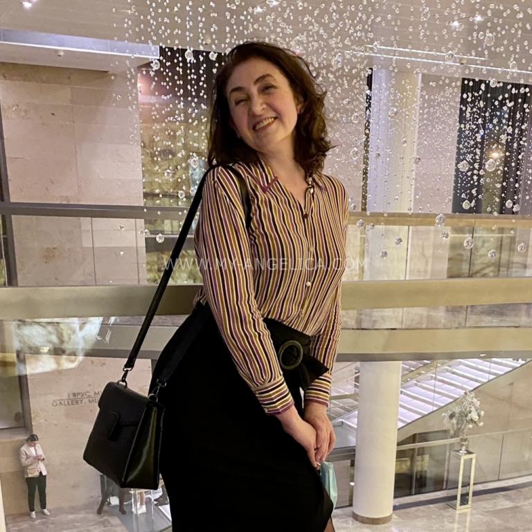 女性プロフィール写真